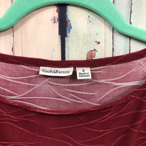 Beautiful Top by Croft & Barrow - Picture 4 of 7